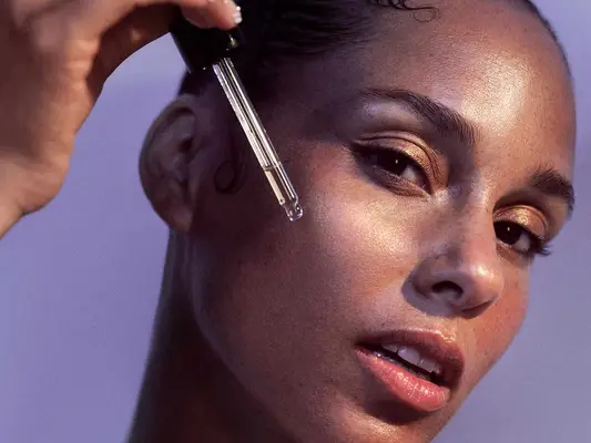 El nuevo aceite facial de Keys Soulcare es un sueño hidratante