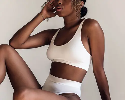 INMODE Evolve påstander om å tone muskler, stramme huden og smelte fett - leverer det?