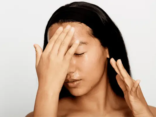 Come curare il tuo viso dopo estrazioni professionali