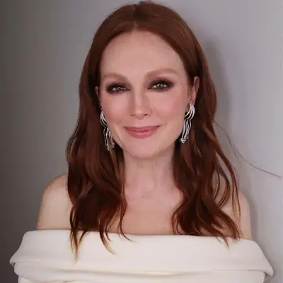 Julianne Moore droppet bare rutinen for glatt, glødende hud