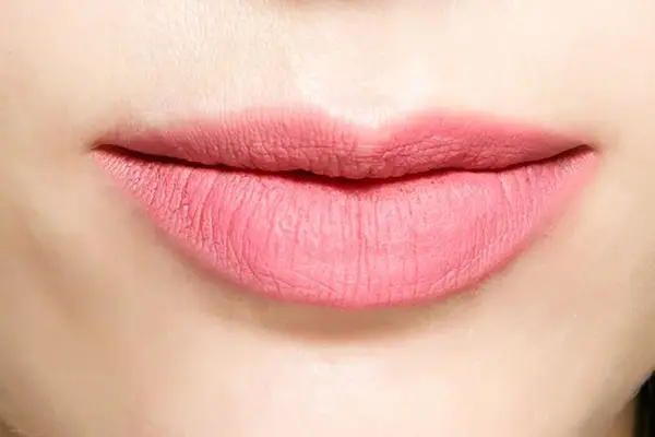 cornstarch as a lipstick mattifier