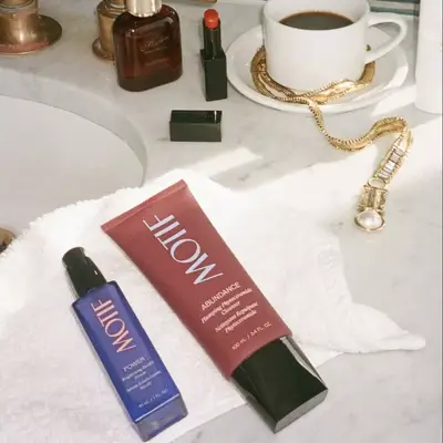 motif skincare product photo