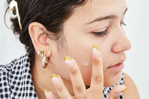 Aveeno Calm + Restore Oat Gel Moisturizer