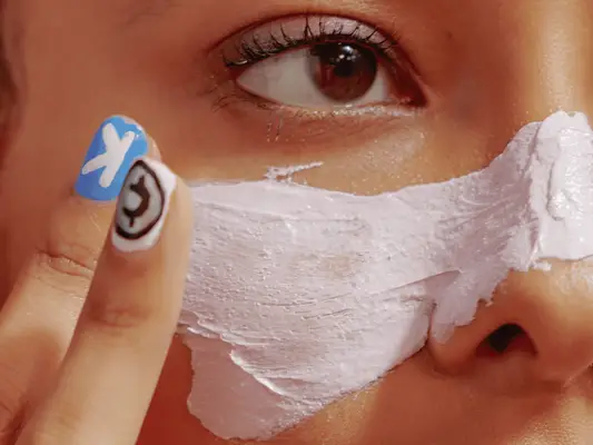 A zoomed in shot of a woman