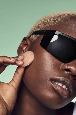 Model using Sofie pavitt face Nice Ice toner