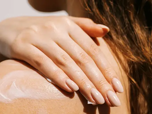 D'accord, les écrans solaires européens et coréens sont-ils mieux? Nous avons demandé aux experts