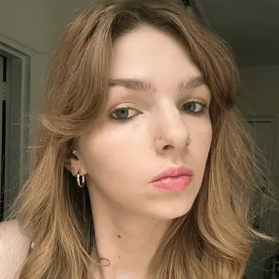 woman wearing the Glow Recipe Watermelon Dew Balm