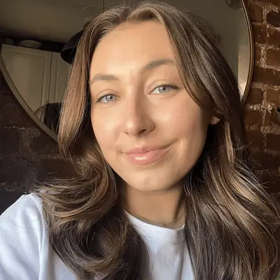 MYM Beauty editor wearing Merit