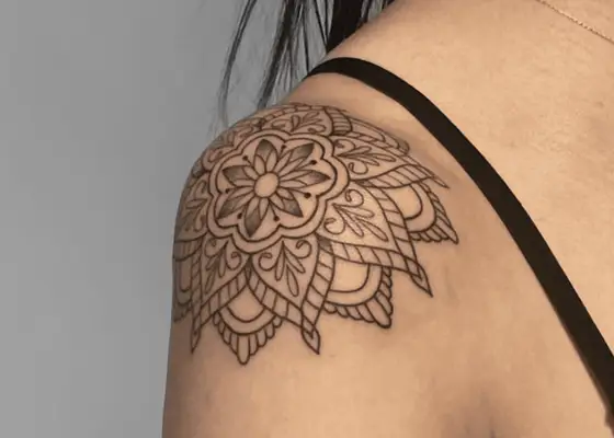 20 tatuaży Mandala, które są piękne i zrównoważone