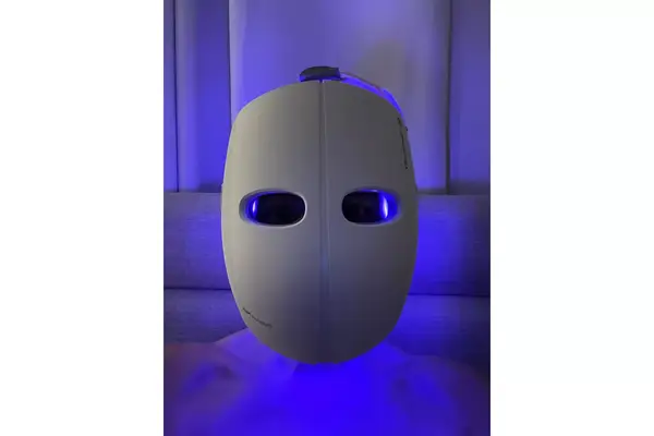 Therabody Theraface Mask in Blue Light