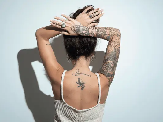 Dermatologer forklarer hvorfor tatoveringer blir hevet