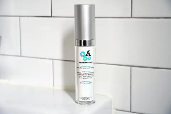 Alastin Restorative Skin Complex