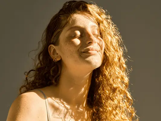 Cos'è Profhilo? I dermatologi spiegano il trattamento iniettabile che aumenta la pelle