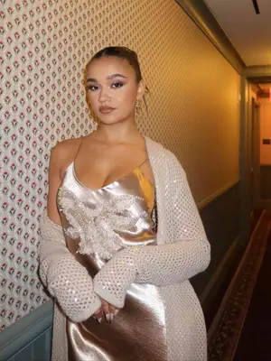 Loft Lips Everyday Oversized Pocket Shirt