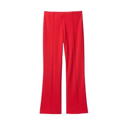 Red capri pants from Gap