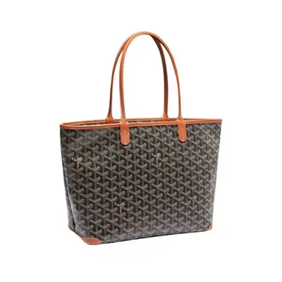 printed Goyard tote
