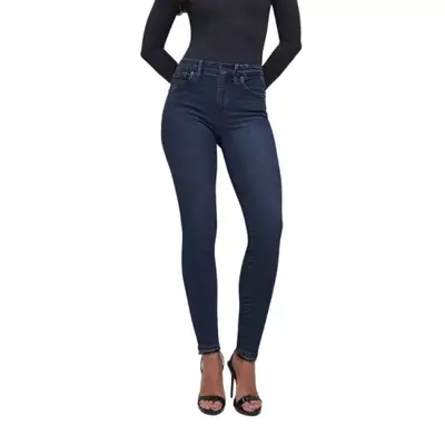 person wearing skinny jeans