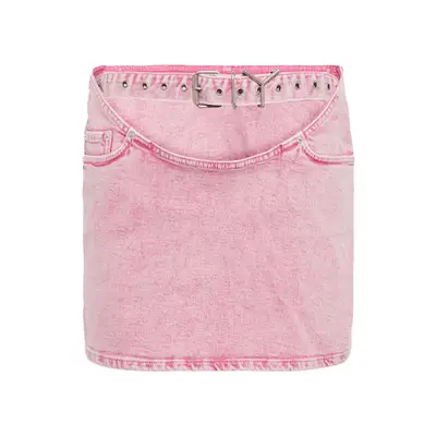 Retrofete Doreen Shirt in pink denim on model styled with silver chain necklace