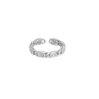 silver ring with swirled design