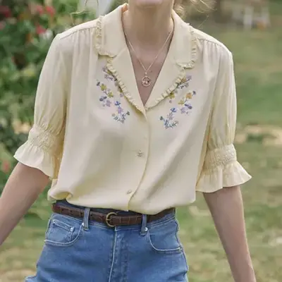 Simple Retro Alicia Floral Embroidery V-Neck Blouse