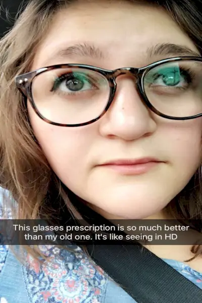 Óculos, Óculos, Rosto, Cabelo, Sobrancelha, Legal, Nariz, Close-up, Lábio, Beleza,