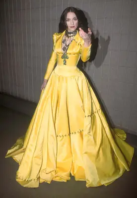 Madonna at the VH1 Fashion Awards in 1998