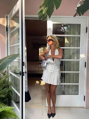 Want Les Essentiels Holton Smooth Leather Heeled Sandals in Cuero brown