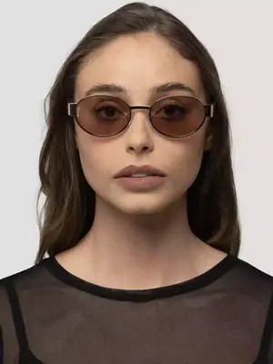 Elisa Johnson Lyric Leigh in gloss black oval