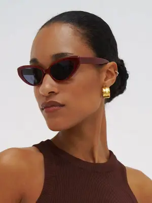 Coco and Breezy Christelle-102 sunglasses with gold aviator frames and gray tinted lenses