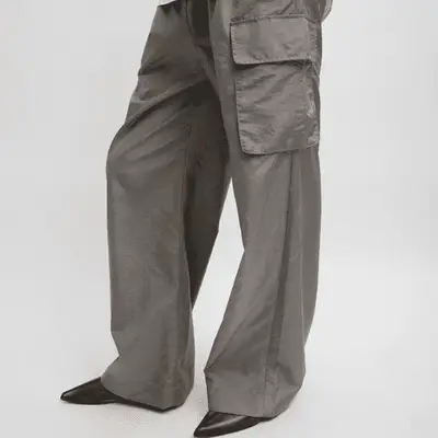 Photo grey oversized cargo pants 