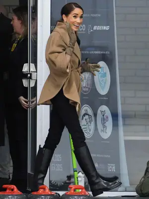 Hill House Home The Ophelia Dress in juniper tartan