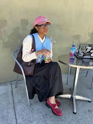 Illesteva Granada 60 Sunglasses in black and gray