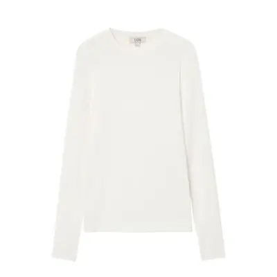 white long-sleeve shirt