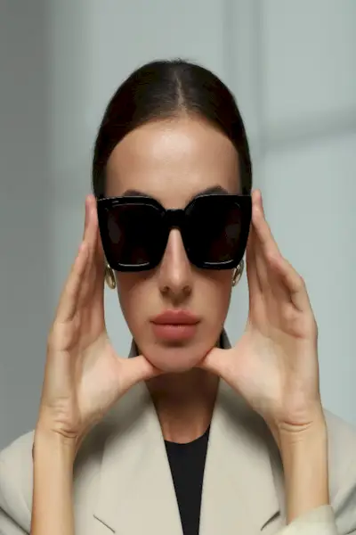 Lunettes de soleil rectangulaires carrées
