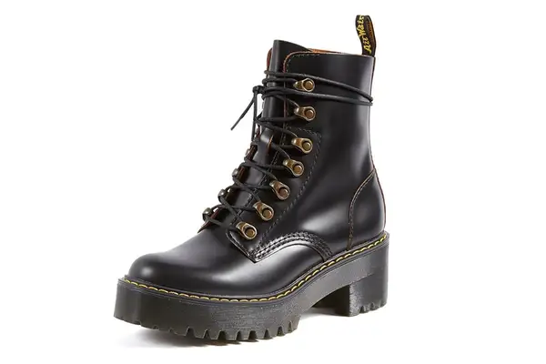 Dr. Martens Women