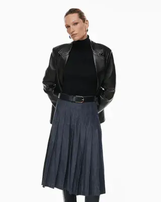 aritzia skirt