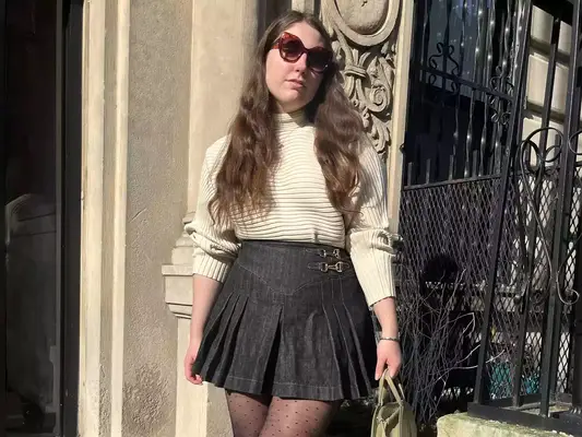 abby dupes wearing rent the runway outfit