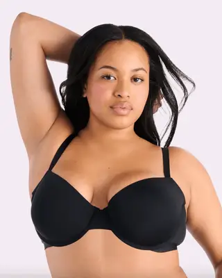 model wearing Parade Always On Push-Up Bra