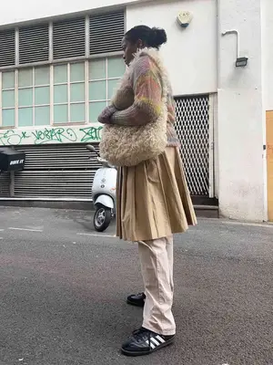 Adidas Samba Classic sneakers in black with white stripes