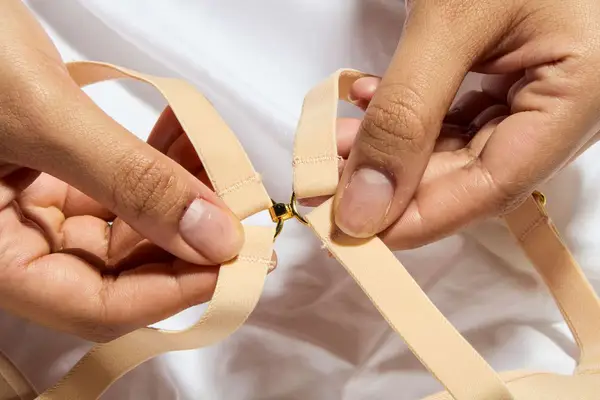 Lively No-Wire Push-Up