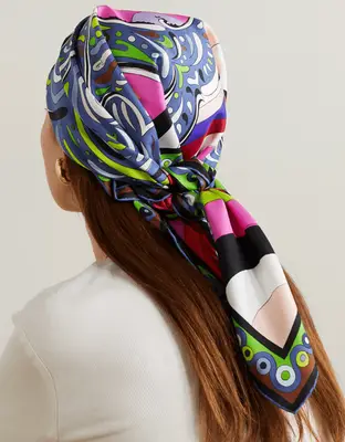 Devon Lee Carlson wearing a bandana