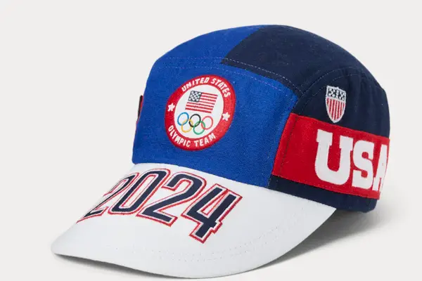 Ralph Lauren odhalil uniformy týmu USA pro zahajovací a závěrečný ceremoniál olympijských her – jak je koupit