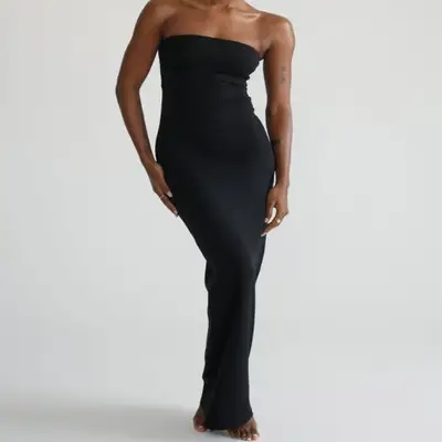 Re Ona Strapless Maxi Dress in black on model 