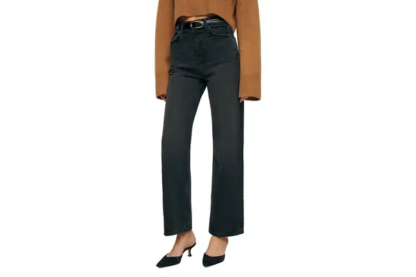 Close-up of a hand inside the pocket of Levi