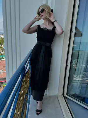 Alexandre Birman Clarita Bell 85 heels in taffy pink with bow detail