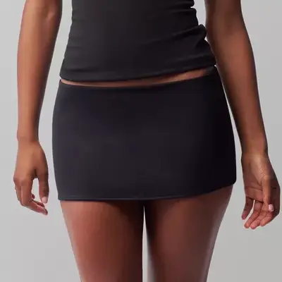 Heaven Mayhem Julia Necklace in black with large asymmetrical pendant