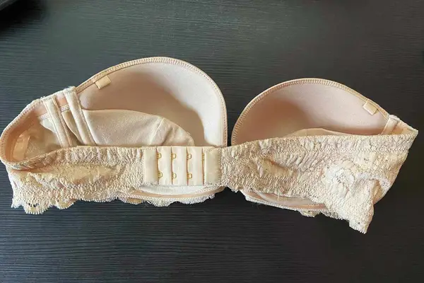 SPANXsmooth Suit Your Fancy Strapless Bra