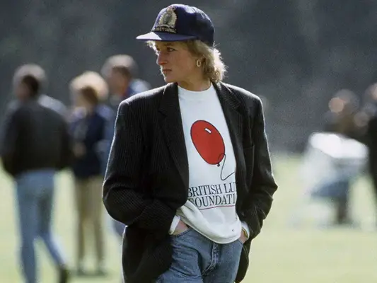 26 Looks de estilo de la calle Princesa Diana que resaltan su moda inolvidable