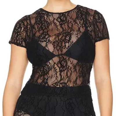 Good American Lace Baby Shirt in black on model