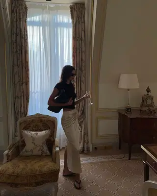 Kendall Jenner flip flops